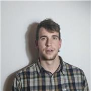 Profesor de humanidades, Graduado en Historia con conocimientos sólidos de Filosofia, Latín, Griego, Literatura, Historia del Arte y Geografia. Apasionado por la enseñanza y con ganas de contagiar el amor por las humanidades